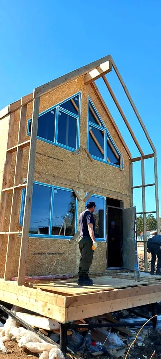 Haus 99,5 m², Projekt „Barnhouse Otrazhenie“, Region Leningrad: Wandmontage