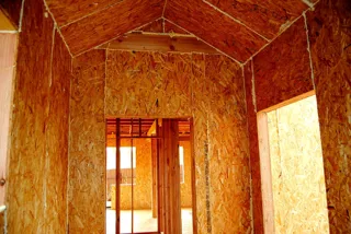 Haus nach Projekt „Garmonija 122.89“, Dorf Buzharovo: Innenwände