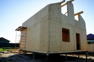 Haus nach Projekt „Metschta pl.1“, Saratov: Wandmontage