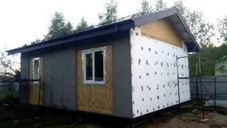 Haus nach Projekt „Slawjanskij Skit“, Region Jaroslawl: Fassadenverkleidung