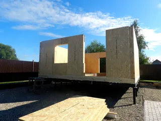 Haus nach Projekt „Metschta pl.4“, Pereslavl-Zalesskiy: Wandmontage