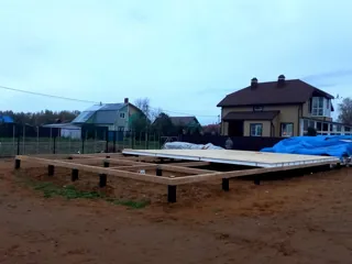 House based on the “Barnhouse 110” design, Rybinsk: SIP panel floor at level 0