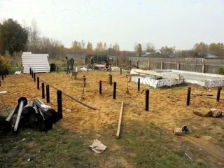 House based on the “Valencia” design, Kosterevo: foundation and sill strapping