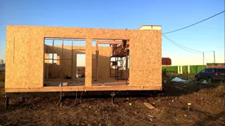 Haus nach Projekt „Stil 108“, Siedlung Yaroslavka: Wandmontage