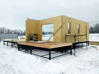 Haus nach individuellem Entwurf, Dorf Ivanovskoe: Wandmontage