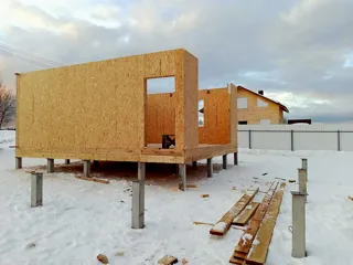 Haus 111 m² nach individuellem Projekt, Dorf Shchipousikha: Wandmontage