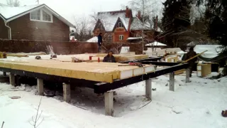 Haus, individuelles Projekt, Stadtkreis Dorf Zhedochi Naro-Fominskiy: Fundament und Bodenrahmen