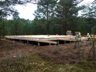 “Barnhouse 110” projesine göre ev, Vidogoshchi köyü: 0 kotunda SIP panel zemin