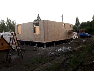 House based on the “Dilizhans” design, Moscow Region: wall assembly