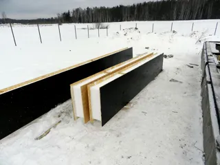 House, “Forvard” design, Olimpiyskaya settlement village: foundation and base framing