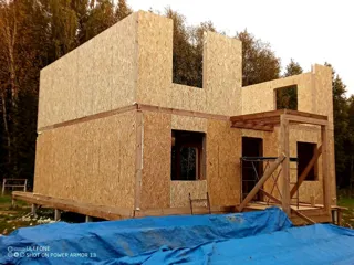 Haus nach Projekt „Dilischans 8x9“, Region Wologda: Obergeschoss und Dachgeschoss