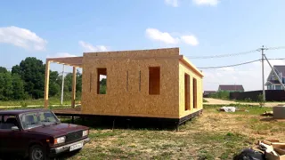 Haus nach Projekt „Mistika - S2.8“, Narofominsk: Wandmontage