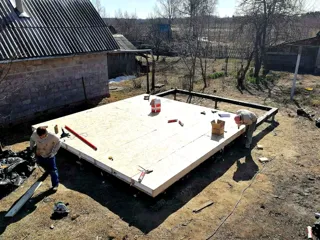 Custom-design house, Nikulskoe village: SIP panel floor at elevation 0