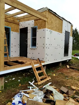 Haus nach Projekt „Mistika E“, Region Tula: Fassadenverkleidung