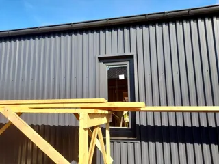 Haus nach individuellem Projekt, Dorf Aprakisino: Fassadenverkleidung