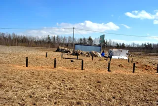 Haus nach Projekt „Slawjanka mini + Garage“, Siedlung Tunoshna: Fundament und Grundrahmen