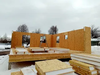 Haus 163,5 m², Projekt „Jessentuki 8x9“, Dorf Ivantsevo: Wandmontage