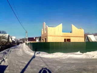 “Dorofeyevo” projesine göre ev, Synkovo köyü: duvar montajı