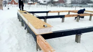 Haus nach Projekt „Dmitrowo“, Dorf Lupychevo: Fundament und Grundrahmen