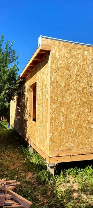 Haus 102 m², Projekt „Mistika - E2.8“, SNT „MEDIK“: Wandmontage