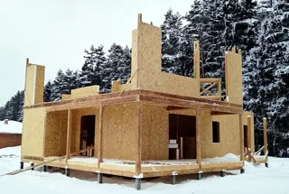 217 m² ev, “Toronto” projesi, Padikovo köyü: duvar montajı