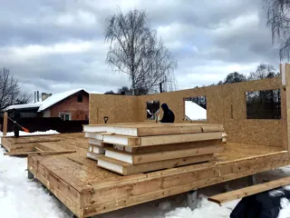 Haus nach Projekt „Lasur“, Kokhma: Wandmontage