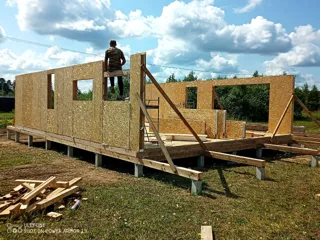 Haus nach Projekt „Barnhouse 84.2“, Dorf Ivantsevo: Wandmontage
