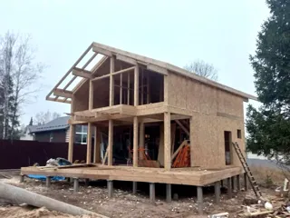 Haus 142 m², individuelles Projekt, Siedlung „Fontainebleau“: Dach