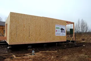 Haus nach Projekt „Metschta VB“, Dorf Ivantsevo: Wandmontage