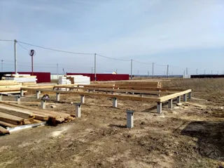Haus nach Projekt „Mistika - K2.5“, Dorf Zdekhovo: Fundament und Grundrahmen