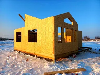 Haus nach Projekt „Galaktika - 76.65“, Kostroma: Wandmontage