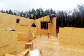 Haus nach Projekt „Slatoust“, Gebiet Moskau: Wandmontage