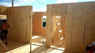 Haus nach Projekt „Dobrynja“, Kostroma: Wandmontage