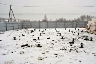 Haus nach Projekt „Markis“, Gebiet Moskau: Fundament und Grundrahmen