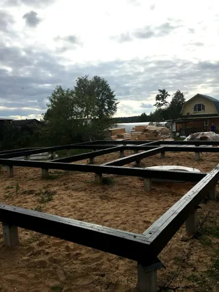 Haus nach Projekt „Jastreb“, Gebiet Iwanowo: Fundament und Grundrahmen