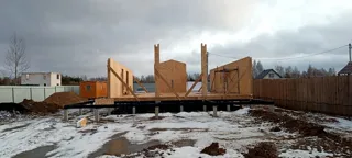 Haus nach individuellem Entwurf, Gebiet Iwanowo: Wandmontage