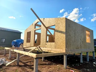Haus 70 m², individuelles Projekt, SNT „Priosjornyj“: Wandmontage
