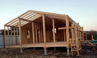 Haus nach individuellem Entwurf, Gebiet Moskau: Wandmontage