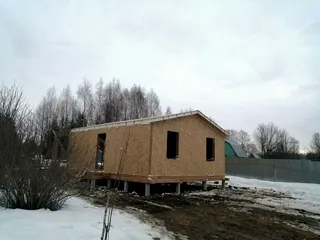 Haus 65,4 m² nach individuellem Projekt, Dorf Striznevo: Wandmontage