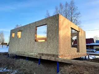 Özel projeye göre 130 m² ev, Ukhta: duvar montajı