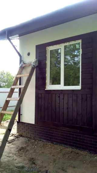 Haus nach Projekt „Slawjanskij Skit“, Region Jaroslawl: Fassadenverkleidung