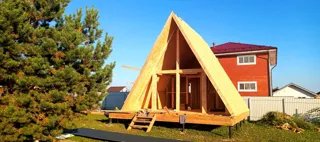 Haus nach Projekt „A-Frame Altai“, Gebiet Moskau: Wandmontage