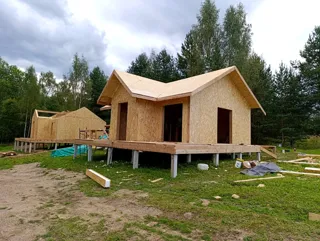 Haus nach individuellem Entwurf, Gebiet Iwanowo: Wandmontage