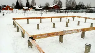 Haus nach Projekt „Dmitrowo“, Dorf Lupychevo: Fundament und Grundrahmen