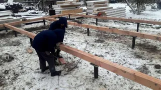 “Mistika - S2.8” projesine göre ev, Zhukovo köyü: temel ve alt bağlama kirişi