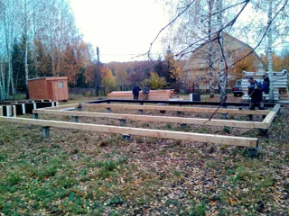 Haus nach Projekt „Mistika - S2.5“, Gartengemeinschaft SNT „Koltschugino“: Fundament und Grundrahmen