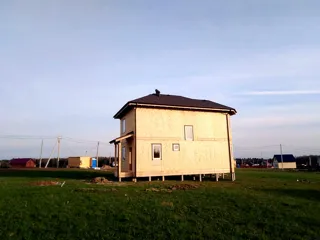 Banja, Projekt „Florida“, Dorf Balabanovo: fertiges Haus