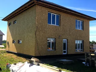 Haus nach individuellem Entwurf, Kostroma: fertiges Gebäude
