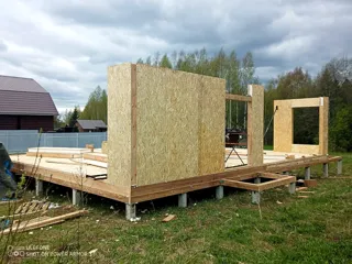 Custom-design house, Kostroma Region: wall assembly