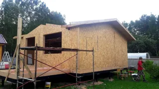 Haus nach individuellem Entwurf, Gartengemeinschaft SNT „Sarja“: Wandmontage